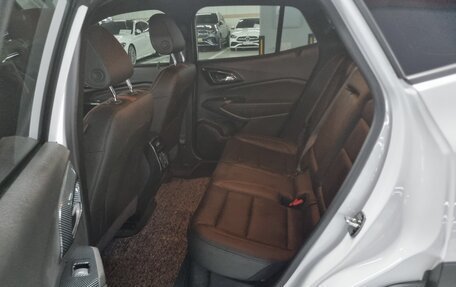 Chevrolet Trax, 2024 год, 1 770 000 рублей, 14 фотография