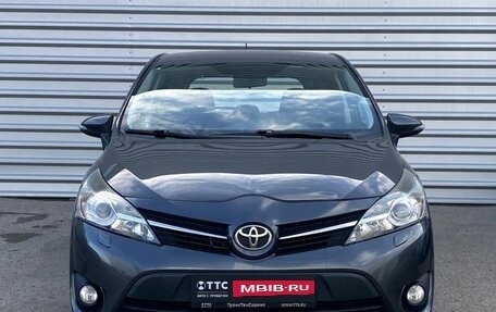 Toyota Verso I, 2013 год, 1 419 000 рублей, 2 фотография