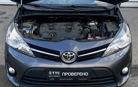 Toyota Verso I, 2013 год, 1 419 000 рублей, 9 фотография
