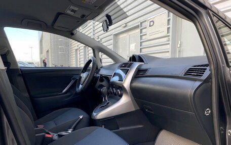 Toyota Verso I, 2013 год, 1 419 000 рублей, 11 фотография