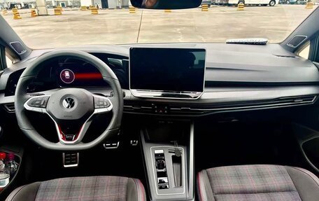 Volkswagen Golf VIII, 2026 год, 3 930 000 рублей, 7 фотография