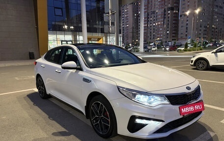 KIA Optima IV, 2018 год, 2 640 000 рублей, 15 фотография