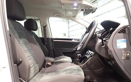 Volkswagen Touran III, 2017 год, 1 420 999 рублей, 20 фотография