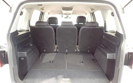 Volkswagen Touran III, 2017 год, 1 420 999 рублей, 27 фотография