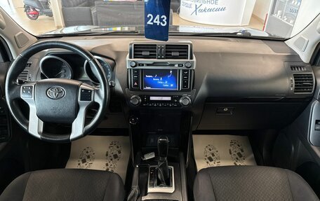 Toyota Land Cruiser Prado 150 рестайлинг 2, 2014 год, 3 999 900 рублей, 16 фотография