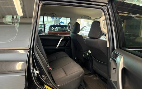 Toyota Land Cruiser Prado 150 рестайлинг 2, 2014 год, 3 999 900 рублей, 18 фотография