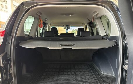 Toyota Land Cruiser Prado 150 рестайлинг 2, 2014 год, 3 999 900 рублей, 20 фотография