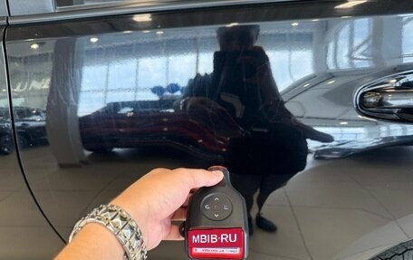 Toyota Land Cruiser Prado 150 рестайлинг 2, 2014 год, 3 999 900 рублей, 23 фотография