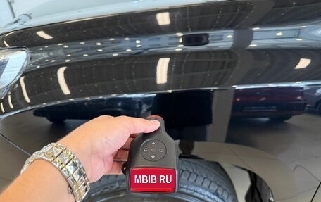 Toyota Land Cruiser Prado 150 рестайлинг 2, 2014 год, 3 999 900 рублей, 21 фотография