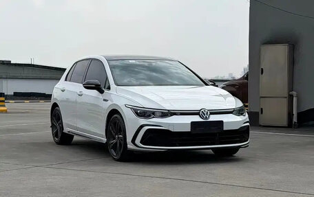 Volkswagen Golf VIII, 2023 год, 1 685 000 рублей, 3 фотография