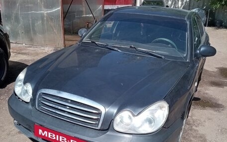 Hyundai Sonata IV рестайлинг, 2004 год, 140 000 рублей, 1 фотография