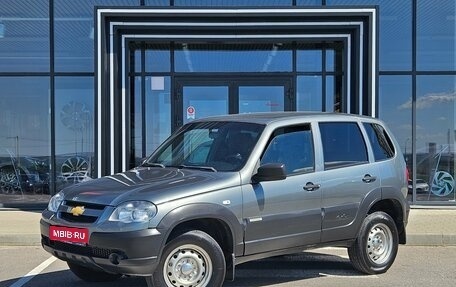 Chevrolet Niva I рестайлинг, 2017 год, 680 000 рублей, 1 фотография