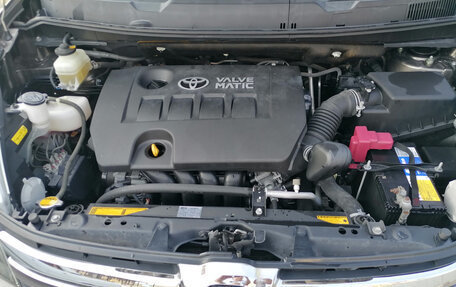 Toyota ISis I, 2014 год, 1 430 000 рублей, 3 фотография