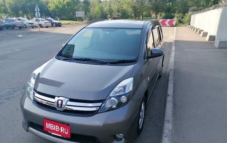 Toyota ISis I, 2014 год, 1 430 000 рублей, 2 фотография