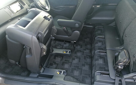 Toyota ISis I, 2014 год, 1 430 000 рублей, 12 фотография