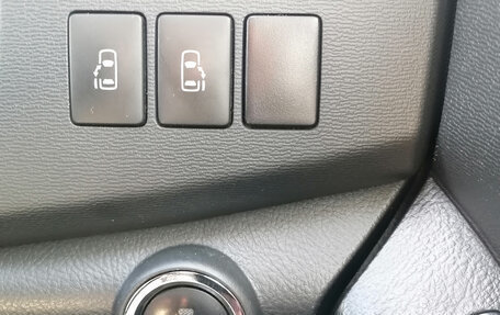 Toyota ISis I, 2014 год, 1 430 000 рублей, 21 фотография