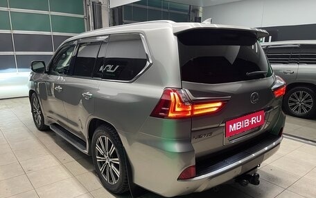 Lexus LX III, 2016 год, 6 900 000 рублей, 4 фотография