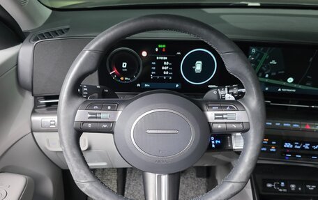 Hyundai Kona, 2023 год, 2 620 000 рублей, 13 фотография
