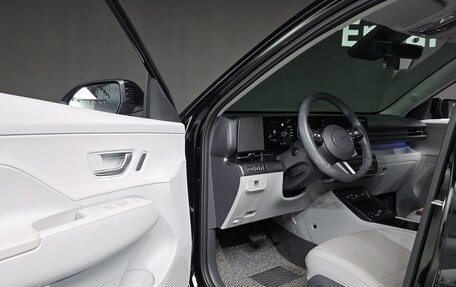 Hyundai Kona, 2023 год, 2 620 000 рублей, 10 фотография