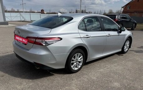 Toyota Camry, 2019 год, 2 900 000 рублей, 3 фотография