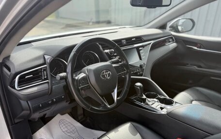 Toyota Camry, 2019 год, 2 900 000 рублей, 14 фотография