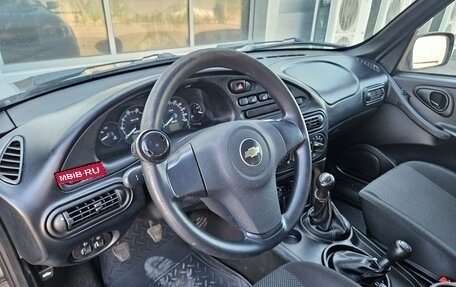 Chevrolet Niva I рестайлинг, 2017 год, 680 000 рублей, 9 фотография