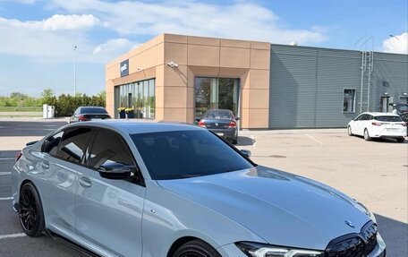 BMW 3 серия, 2023 год, 3 100 000 рублей, 1 фотография