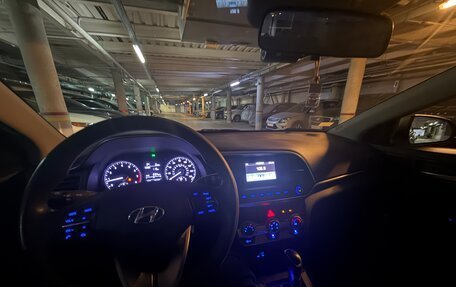 Hyundai Elantra VI рестайлинг, 2019 год, 1 550 000 рублей, 5 фотография