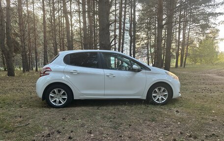 Peugeot 208 II, 2013 год, 920 000 рублей, 4 фотография