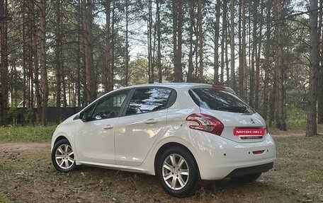 Peugeot 208 II, 2013 год, 920 000 рублей, 3 фотография