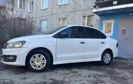 Volkswagen Polo VI (EU Market), 2017 год, 455 000 рублей, 2 фотография