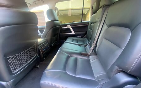 Toyota Land Cruiser 200, 2018 год, 5 500 000 рублей, 6 фотография