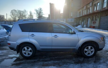 Mitsubishi Outlander III рестайлинг 3, 2010 год, 950 000 рублей, 6 фотография