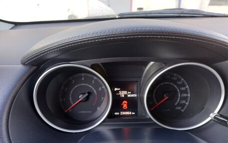 Mitsubishi Outlander III рестайлинг 3, 2010 год, 950 000 рублей, 15 фотография