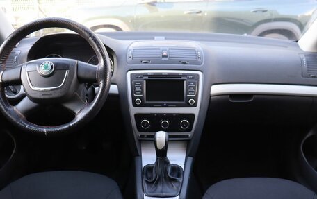 Skoda Octavia, 2010 год, 680 000 рублей, 15 фотография