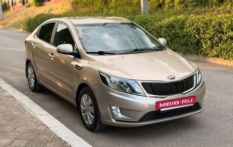 KIA Rio III рестайлинг, 2013 год, 880 000 рублей, 4 фотография