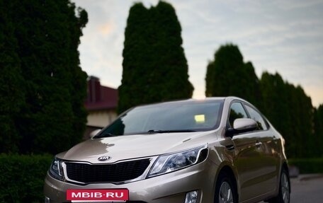 KIA Rio III рестайлинг, 2013 год, 880 000 рублей, 3 фотография