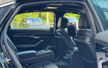Audi A8, 2025 год, 20 000 000 рублей, 10 фотография