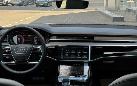 Audi A8, 2025 год, 20 000 000 рублей, 8 фотография