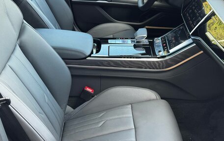 Audi A8, 2025 год, 20 000 000 рублей, 14 фотография