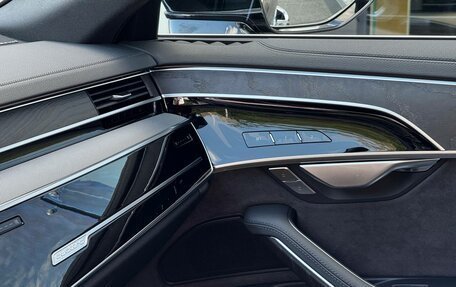 Audi A8, 2025 год, 20 000 000 рублей, 23 фотография