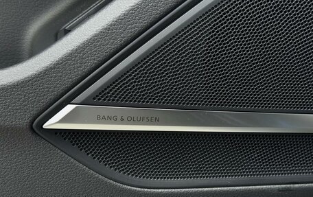 Audi A8, 2025 год, 20 000 000 рублей, 21 фотография
