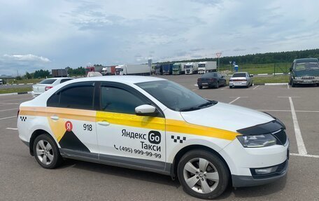 Skoda Rapid I, 2019 год, 750 000 рублей, 4 фотография