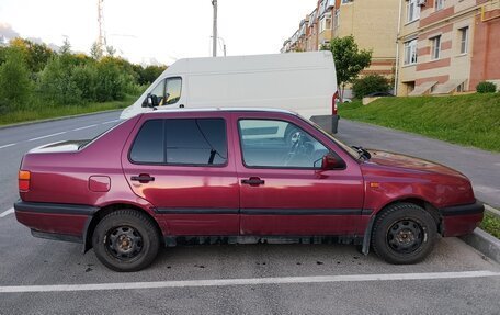 Volkswagen Vento, 1992 год, 110 000 рублей, 4 фотография