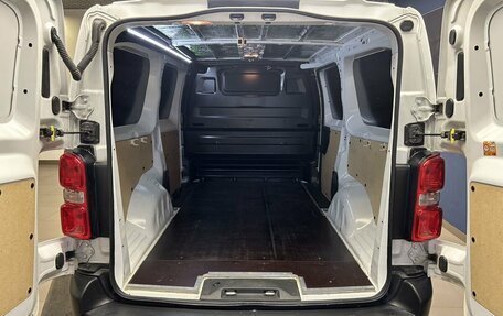 Opel Vivaro, 2023 год, 2 940 000 рублей, 8 фотография