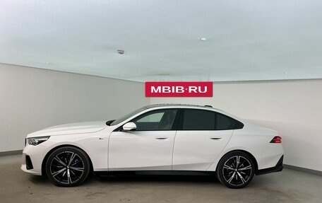 BMW 5 серия, 2023 год, 7 770 000 рублей, 4 фотография