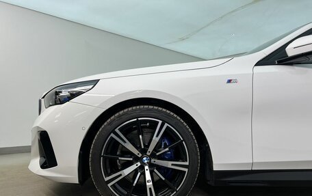 BMW 5 серия, 2023 год, 7 770 000 рублей, 13 фотография