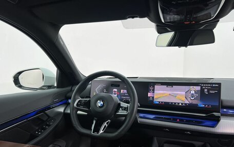 BMW 5 серия, 2023 год, 7 770 000 рублей, 16 фотография