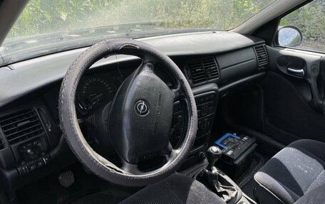 Opel Vectra B рестайлинг, 2001 год, 58 000 рублей, 8 фотография