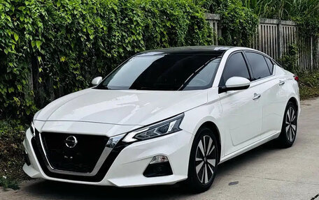 Nissan Altima VI (L34), 2022 год, 1 300 000 рублей, 1 фотография